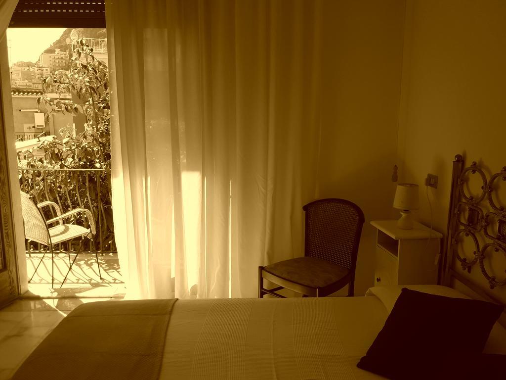Andros Apartment Taormina Esterno foto